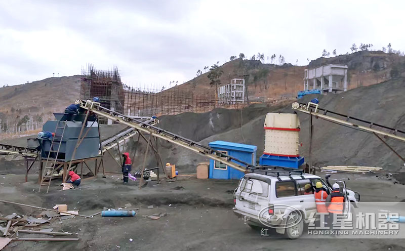 復合式破碎機作業現場 復合式破碎機作業現場