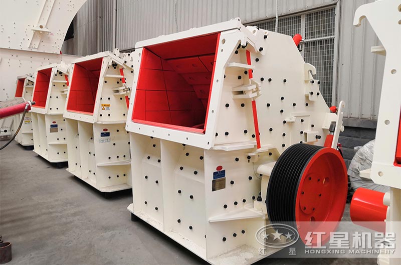 小型反擊式破碎機(jī)市場需求大
