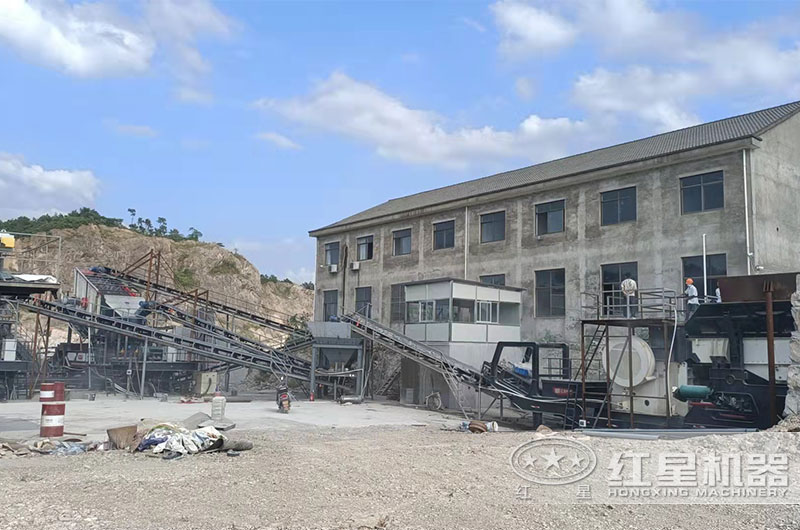 陜西移動(dòng)式破碎機(jī)加工現(xiàn)場