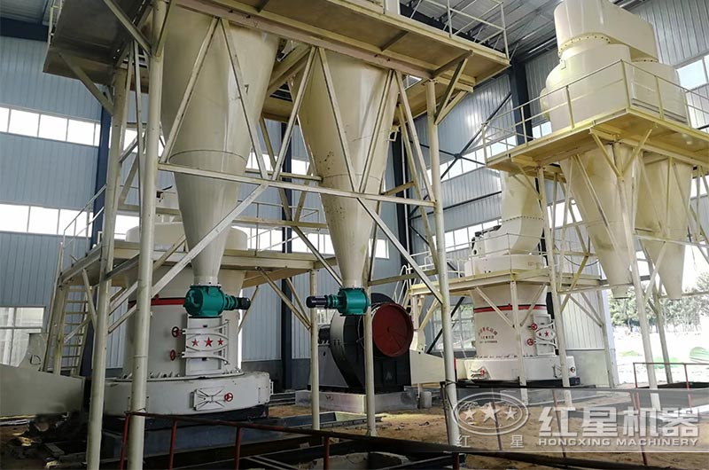 雷蒙磨粉機應用非金屬礦石磨粉現場