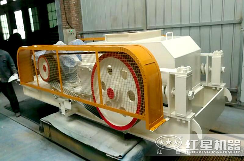 小型對(duì)輥破碎機(jī)