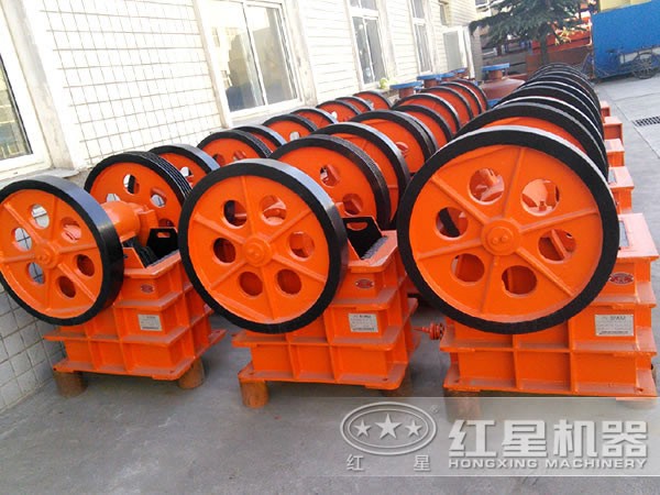 輝鉬礦破碎機(jī)價(jià)格多少錢(qián)？